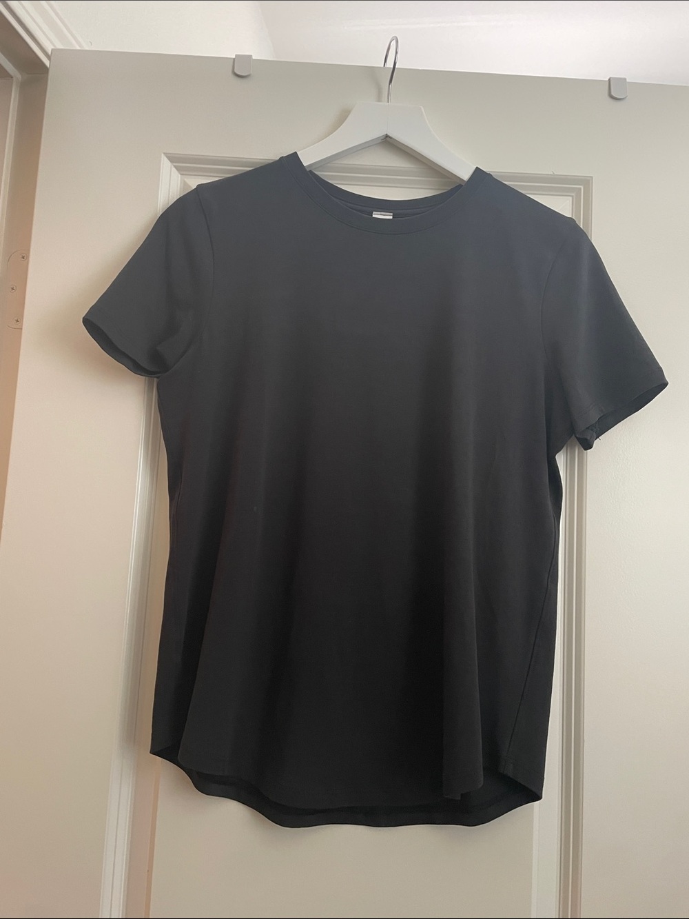 lululemon athletica Classic Black Women's Crew Neck Tee